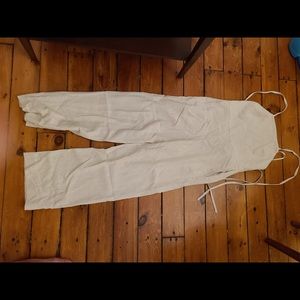 Club Monaco size 4 sleeveless backless tan jumpsuit